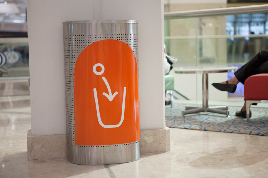 Seef Mall. Trash Bean branding