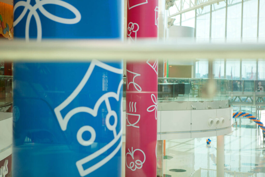 Seef Mall. Pattern applied on the columns in detail view