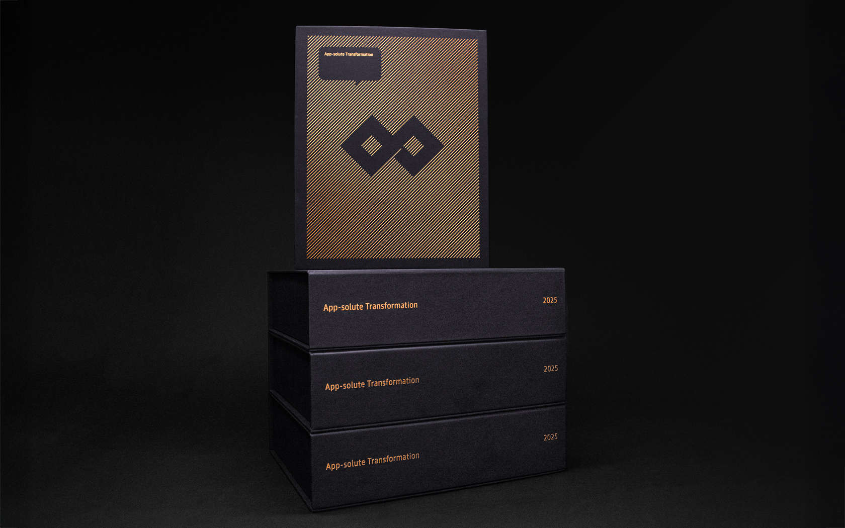 Packaging boxes with copper foil for GFH Calendar 2025